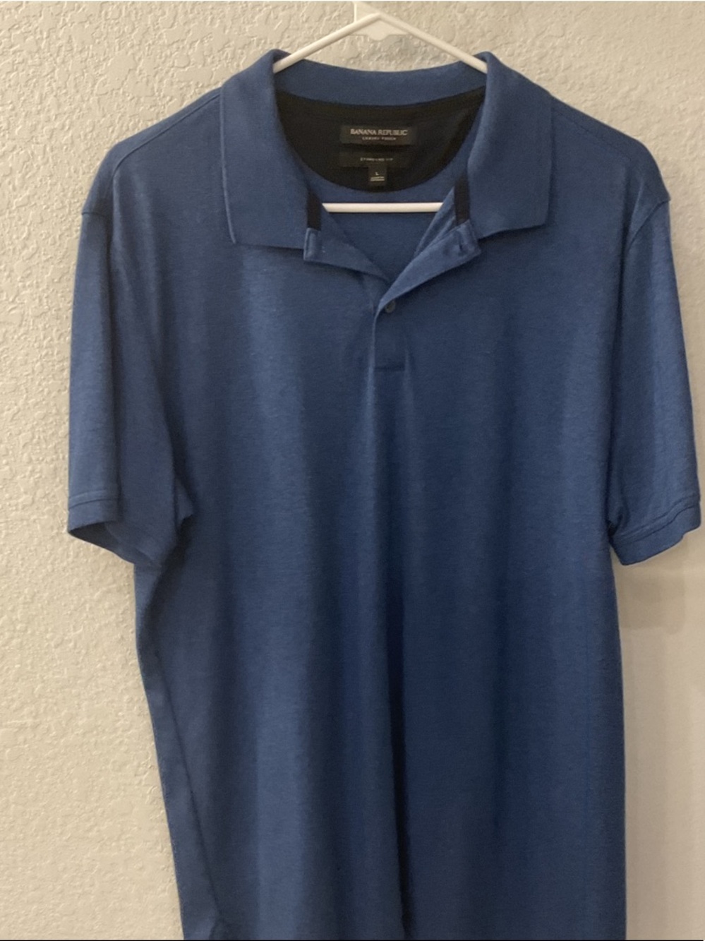 Banana Republic Men’s Heathered Royal Blue Polo standard fit